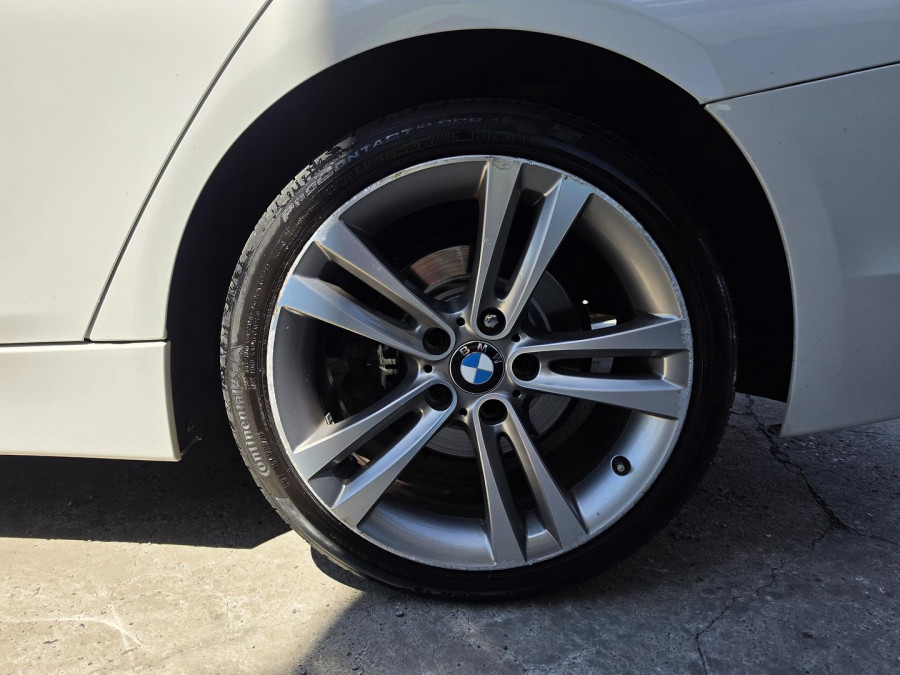 2016 BMW 3 Series F30 LCI 320i Sport Line Sedan Image 13