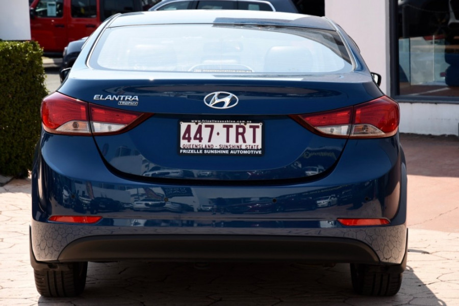 2013 MY14 Hyundai Elantra MD3 Trophy Sedan