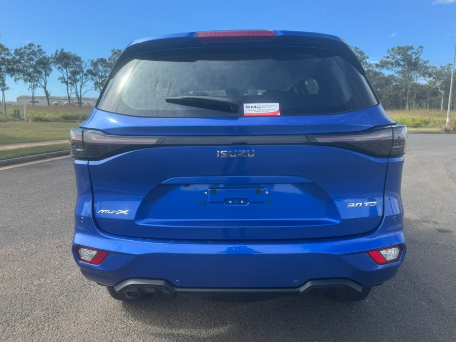 2026 Isuzu MU-X RJ LS-M SUV Image 4
