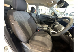 2024 MY24.5 MG HS AS33 Vibe SUV