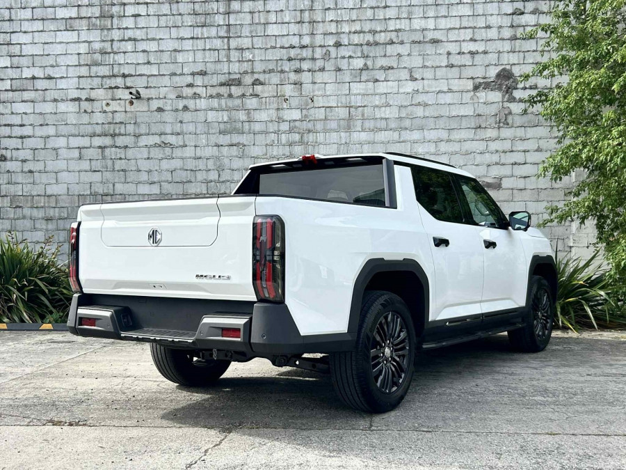 2026 MG U9 Explore Pro Ute Image 3