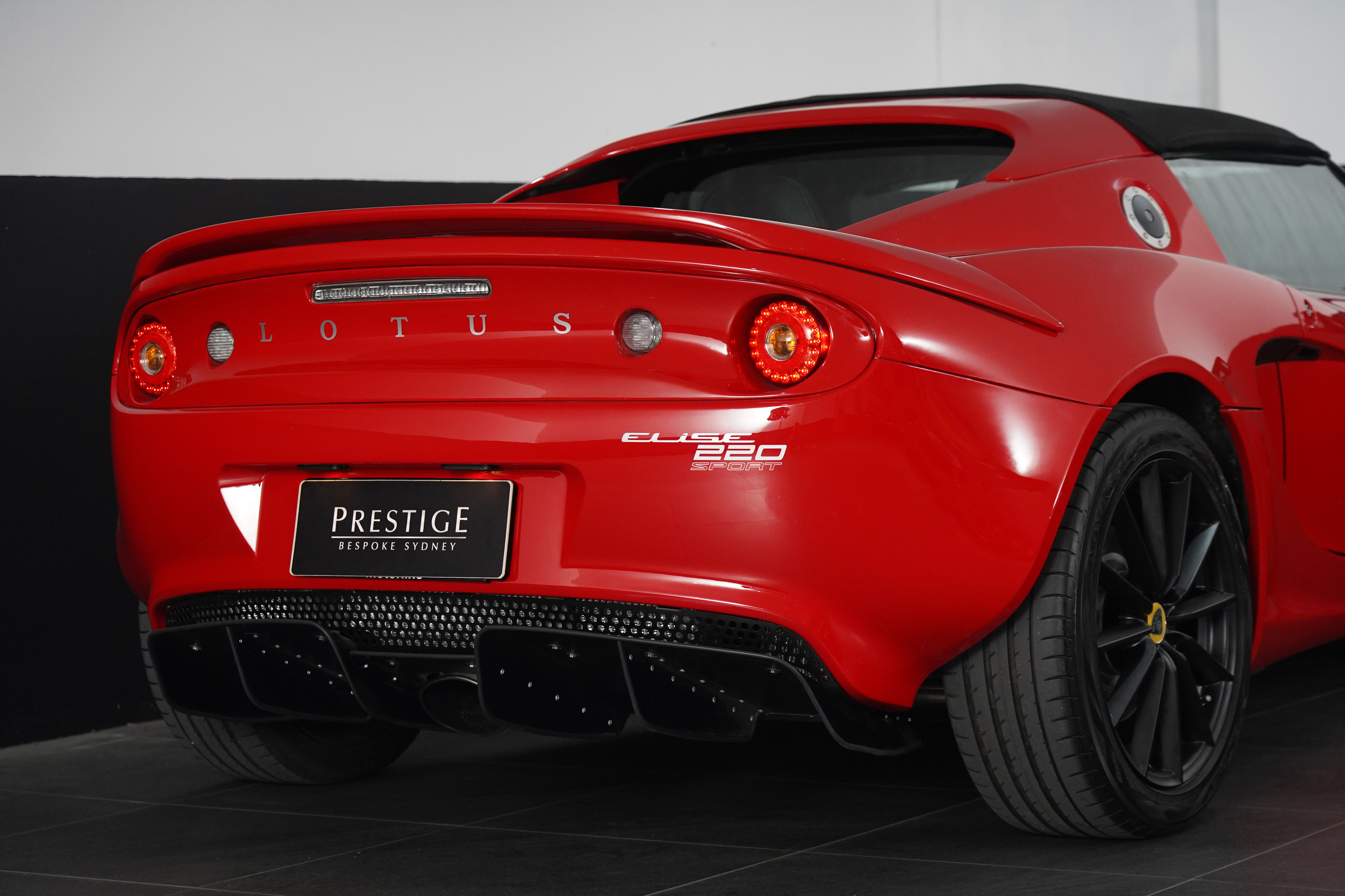 2019 Lotus Elise Sport 220 Convertible Image 19