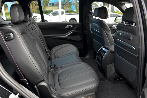 2026 BMW X7 G07 LCI xDrive40d M Sport SUV image 5