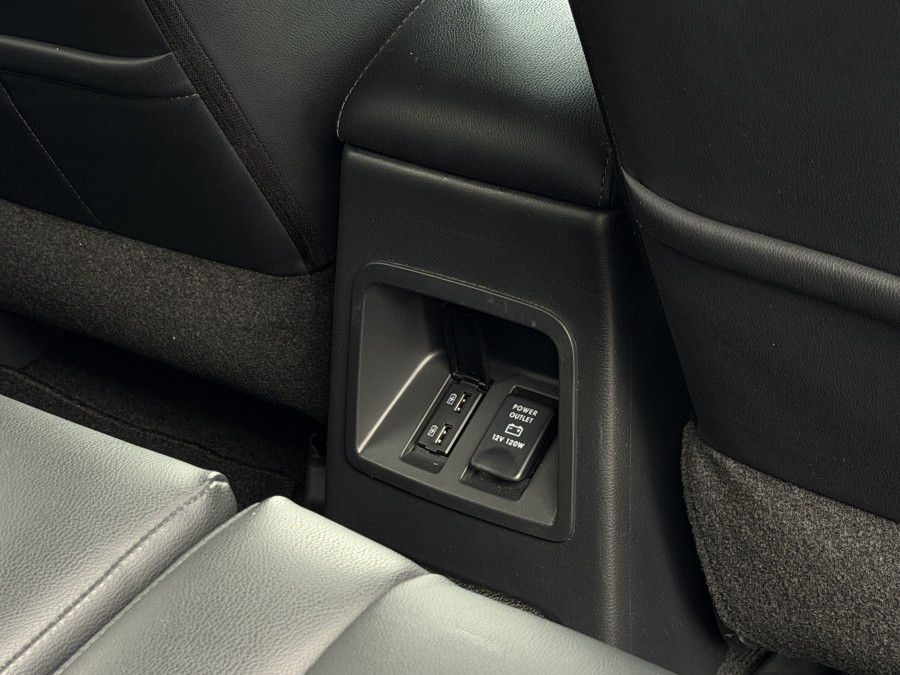 2019 Mitsubishi Pajero Sport QE Black Edition SUV Image 14