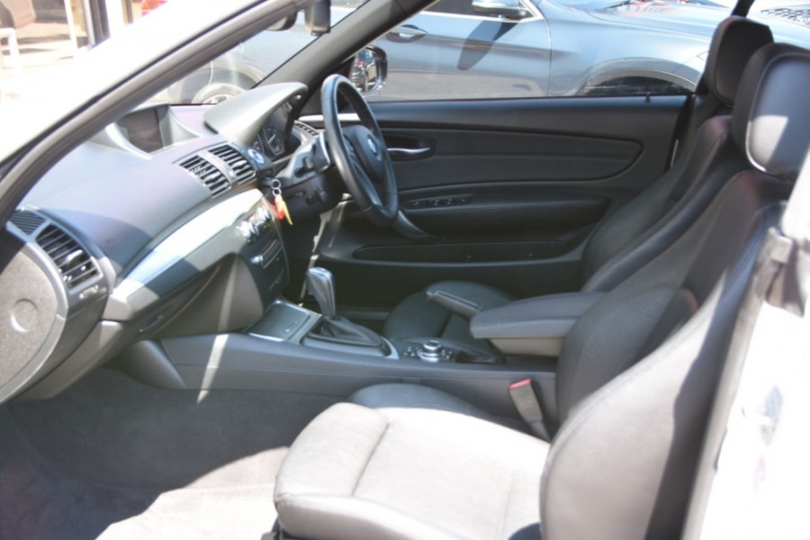 2012 MY11 BMW 125i E88 LCI MY0911 125i Convertible Image 6