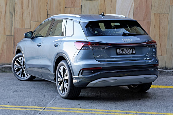 2025 MY24 Audi Q4 e-tron F4 45 SUV