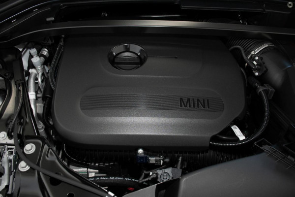 2025 MINI Countryman U25 JCW Favoured SUV image 9