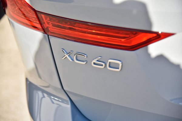 2025 Volvo XC60 UZ Plus B5 SUV Image 8
