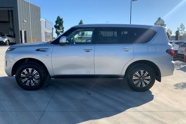 2026 Nissan Patrol Y62 Ti SUV Image 4