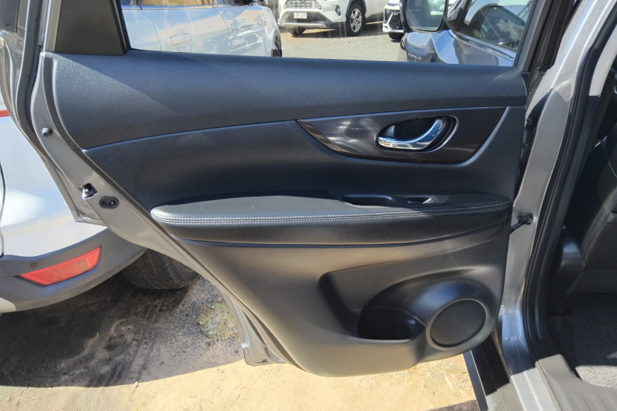 2018 Nissan X-Trail T32 Series II ST-L SUV Image 14