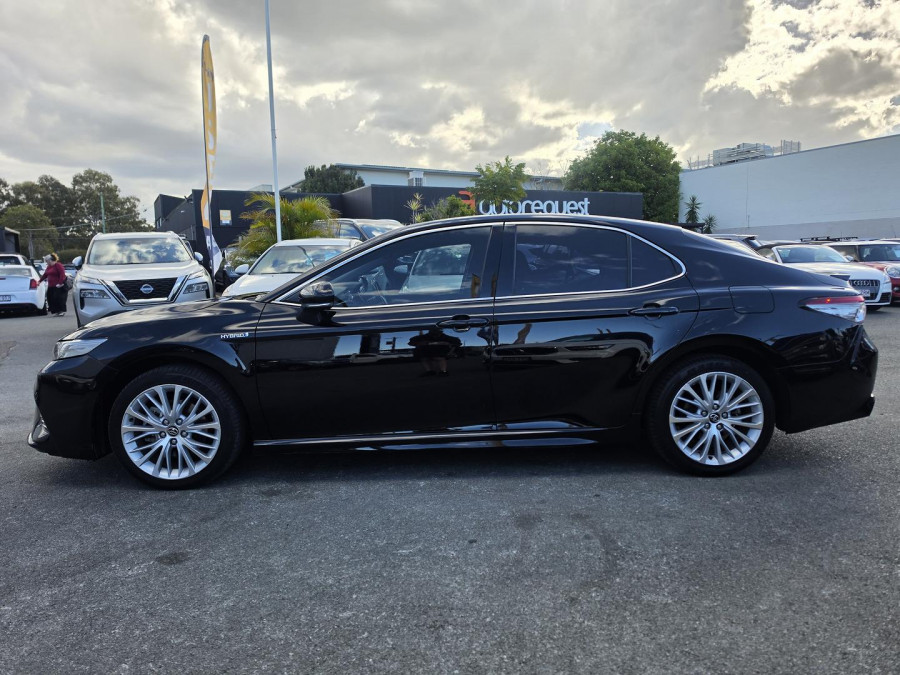 2019 Toyota Camry AXVH71R SL Sedan Image 10
