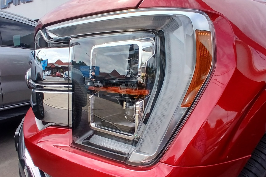 2023 Ford F-150 No Series Lariat Dual Cab Image 16
