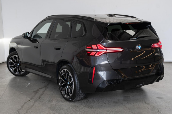 2026 BMW X3 G45 30e xDrive SUV image 2