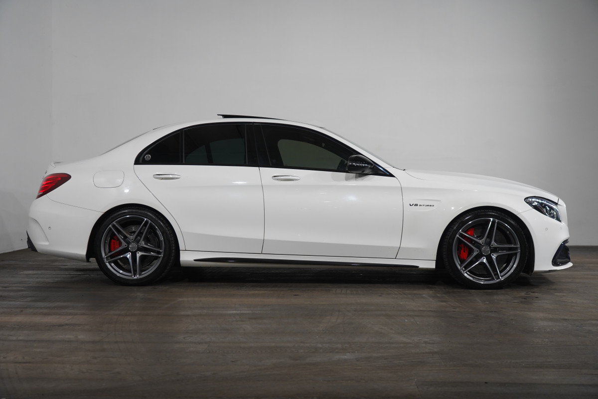 2017 Mercedes-Benz C 63 S Sedan Image 4
