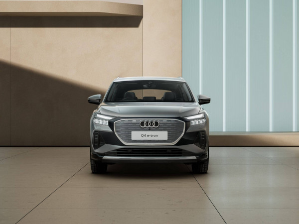 2025 MY24 Audi Q4 e-tron F4 45 SUV image 9
