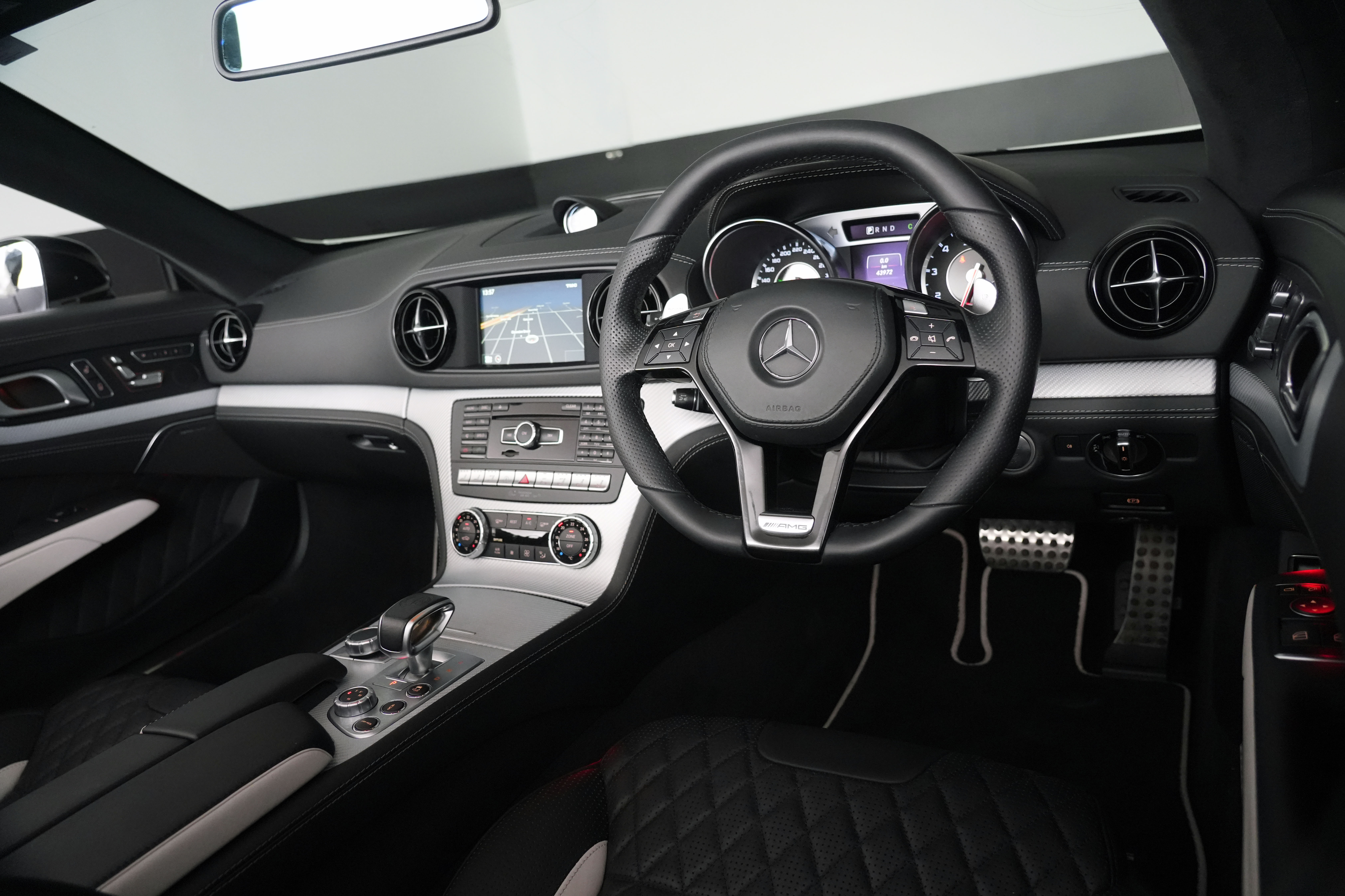 2015 Mercedes-Benz SL-Class 63 Amg EDITION Convertible Image 30