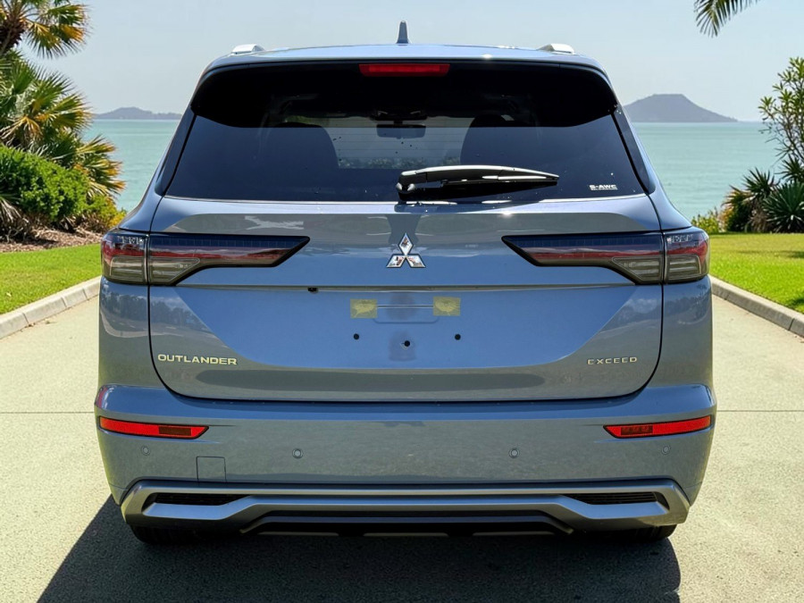 2025 Mitsubishi Outlander ZM Exceed SUV Image 6