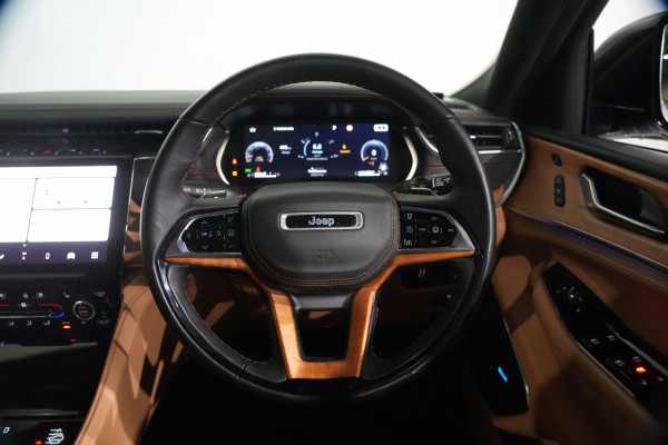 2024 Jeep Grand Cherokee Summit Reserve SUV Image 12