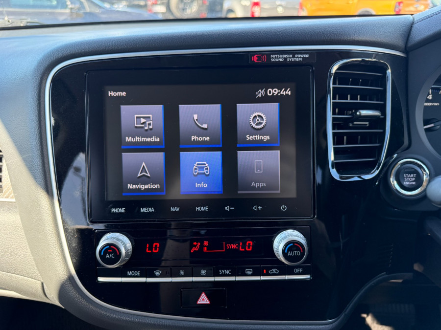 2021 Mitsubishi Outlander ZL Exceed SUV Image 21