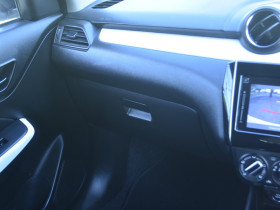 2018 Suzuki Swift AZ Navigator Hatchback