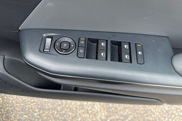 2025 MY26 Kia K4 CL4m S Hatch Image 10
