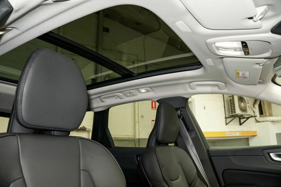 2025 MY26 Volvo XC60 UZ Plus B5 Bright SUV Image 15