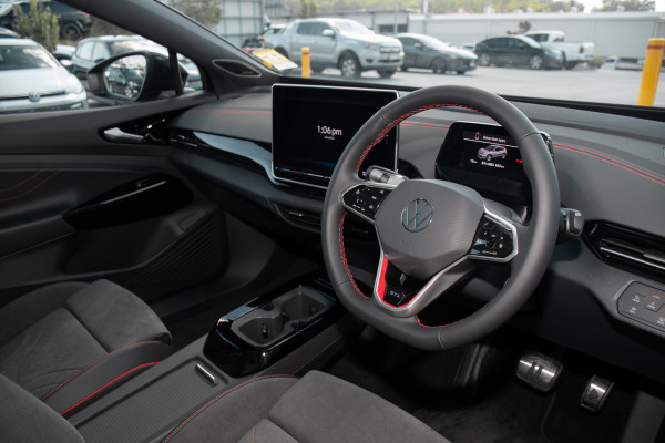 2025 MY25.5 Volkswagen ID. 4 E2 GTX SUV Image 6