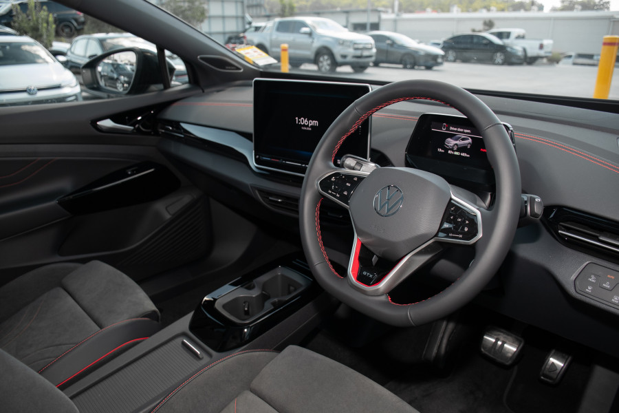 2025 MY25.5 Volkswagen ID. 4 E2 GTX SUV Image 6