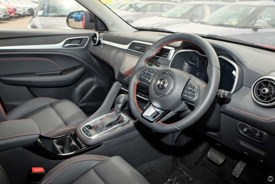 2024 MG ZST  Essence SUV Image 6