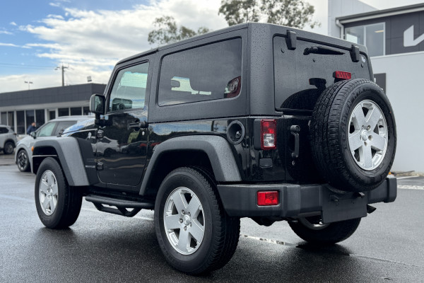 2017 Jeep Wrangler JK Sport SUV Image 10