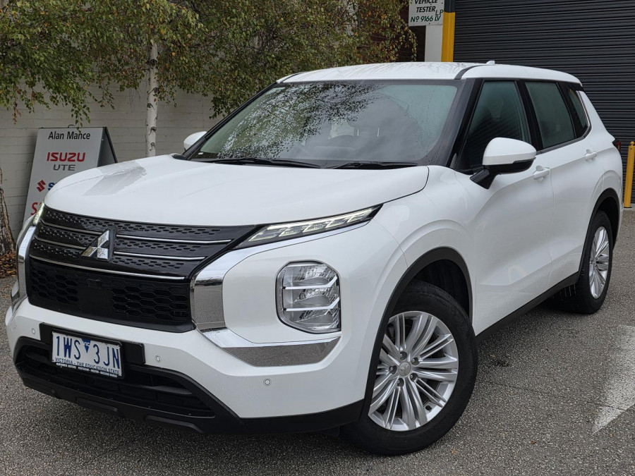 2023 Mitsubishi Outlander ZM ES SUV Image 9