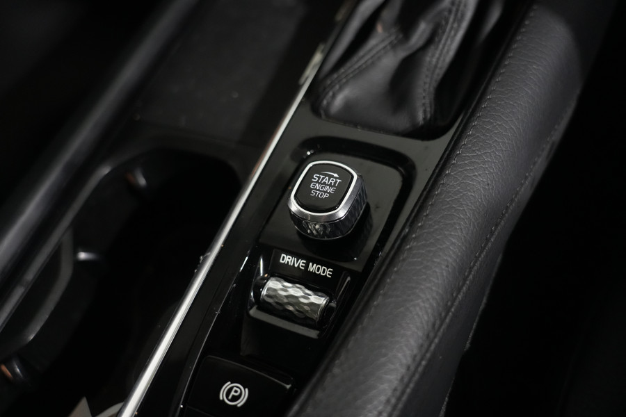 2021 Volvo XC90 L Series T6 Inscription SUV Image 17