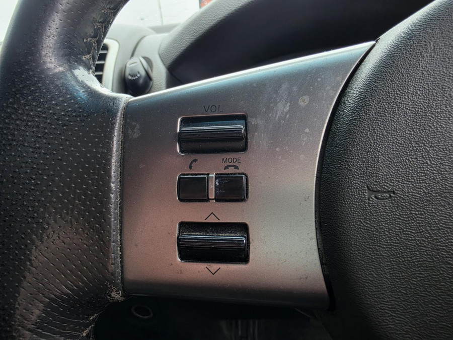 2011 Nissan Navara D40 ST Ute Image 23