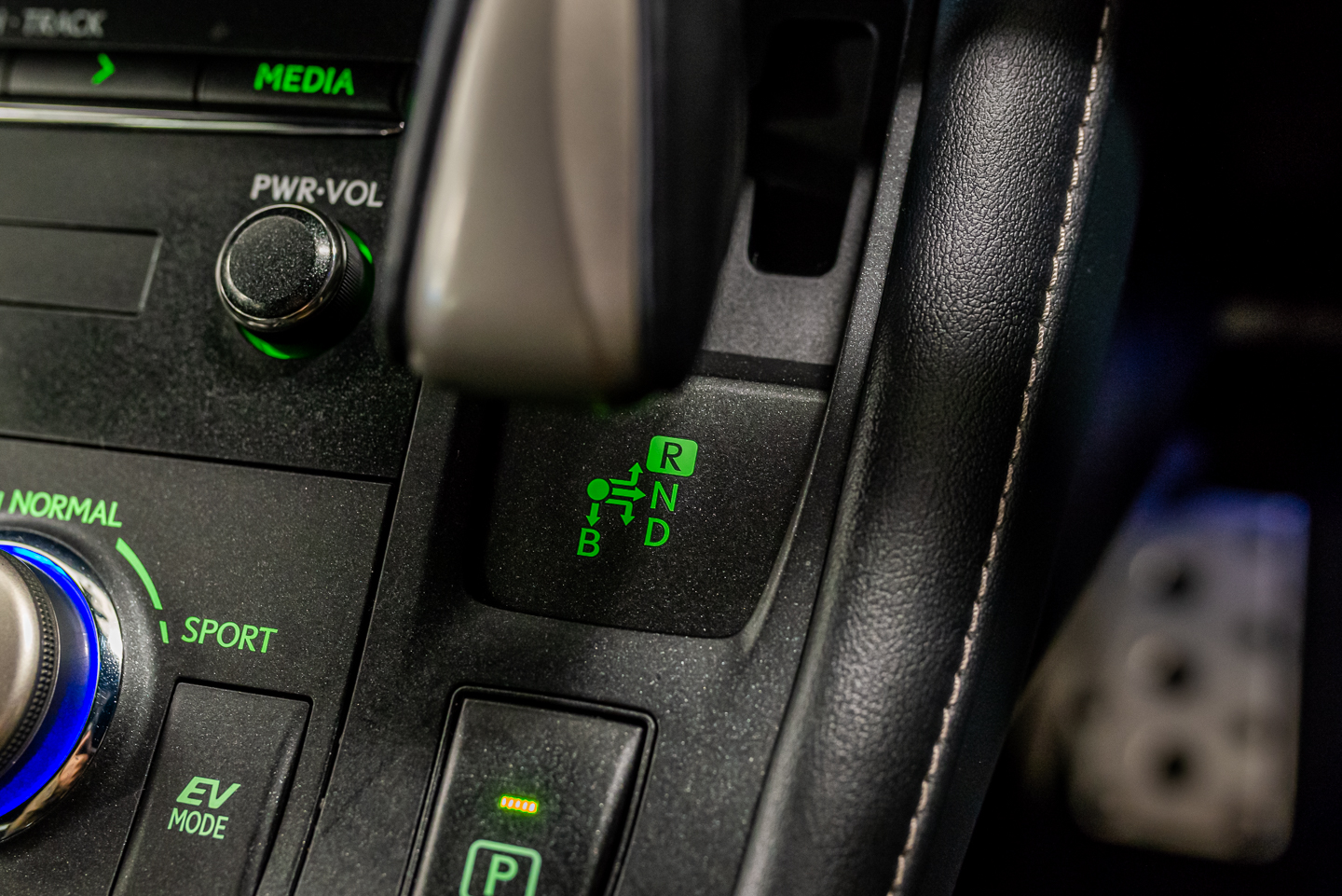 2016 Lexus Ct Hatchback Image 38