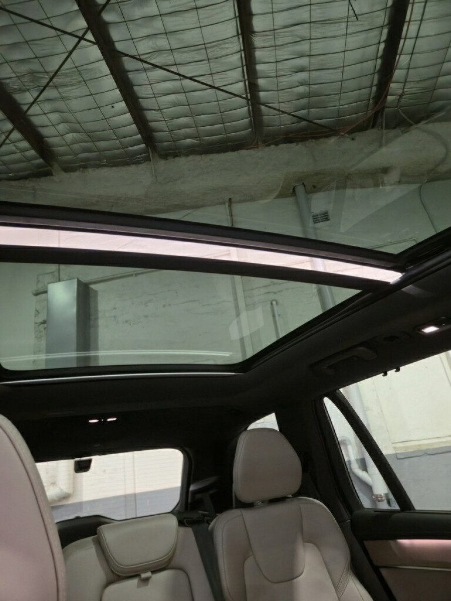 2025 MY26 Volvo XC90 L Series Ultra B5 Dark SUV Image 13