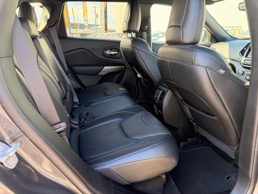 2022 Jeep Cherokee KL S-Limited SUV Image 17