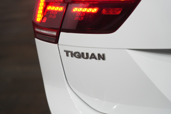 2017 Volkswagen Tiguan 162TSI R-Line SUV Image 9