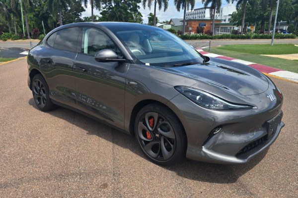 2025 MG IM6 S12L Platinum SUV