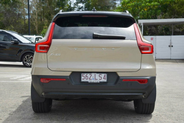 2024 MY25 Volvo EX40 No Series Ultra Twin Motor Performance SUV Image 3