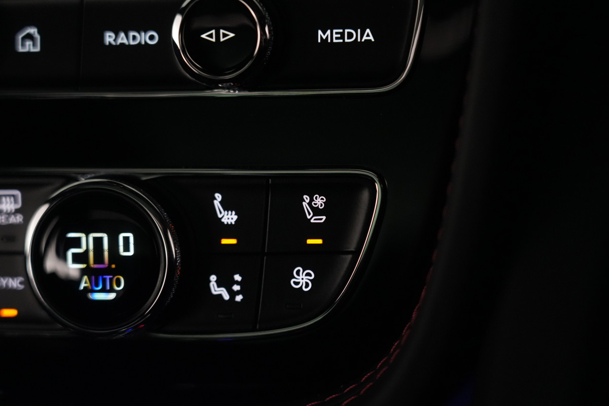 2024 Bentley Bentayga V8 SUV
