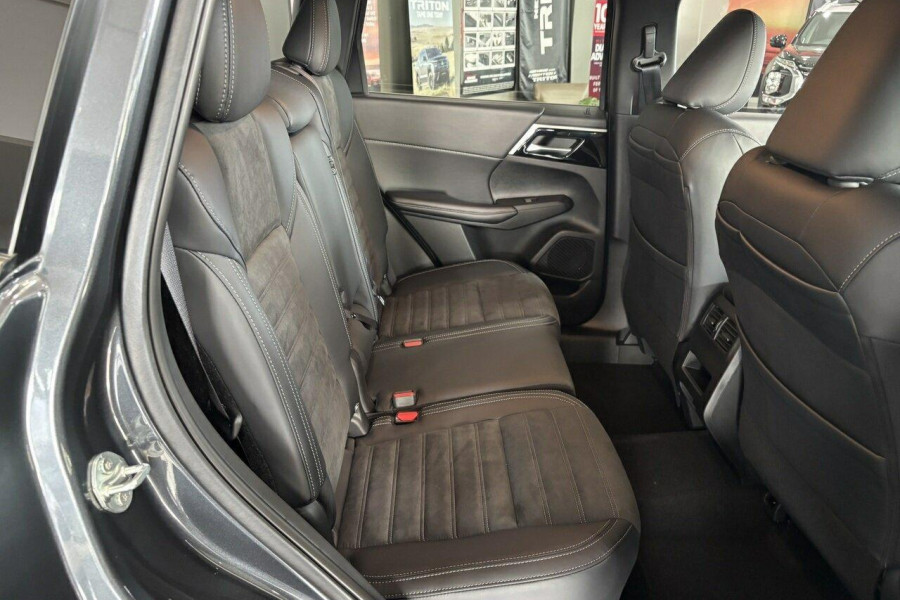 2024 Mitsubishi Outlander ZM Aspire SUV Image 13