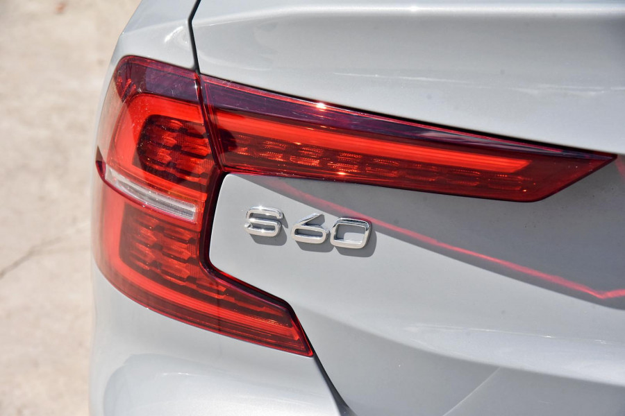 2024 MY25 Volvo S60  Ultra B5 Bright Sedan Image 18