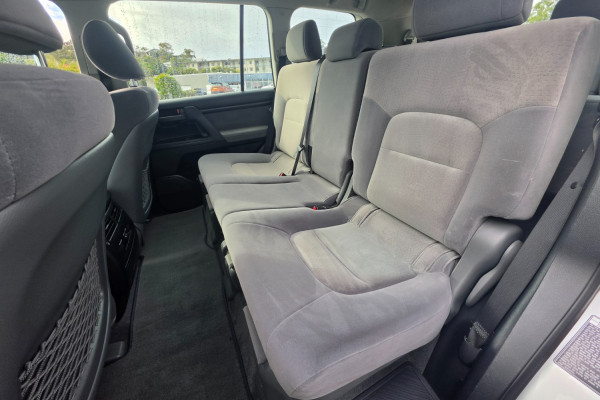 2011 MY10 Toyota LandCruiser VDJ200R GXL SUV Image 28
