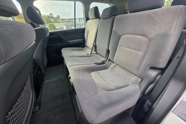 2011 MY10 Toyota LandCruiser VDJ200R GXL SUV Image 28