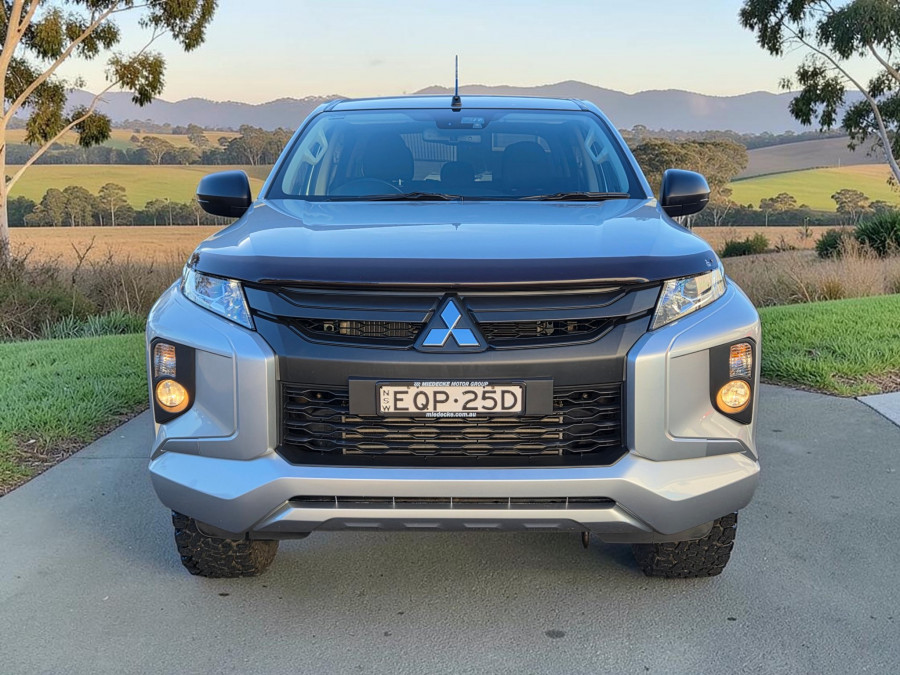 2021 MY22 Mitsubishi Triton MR GLX-R Ute Image 2