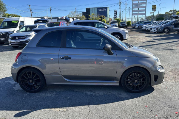 2023 Abarth 695  Competizione Hatch Image 3