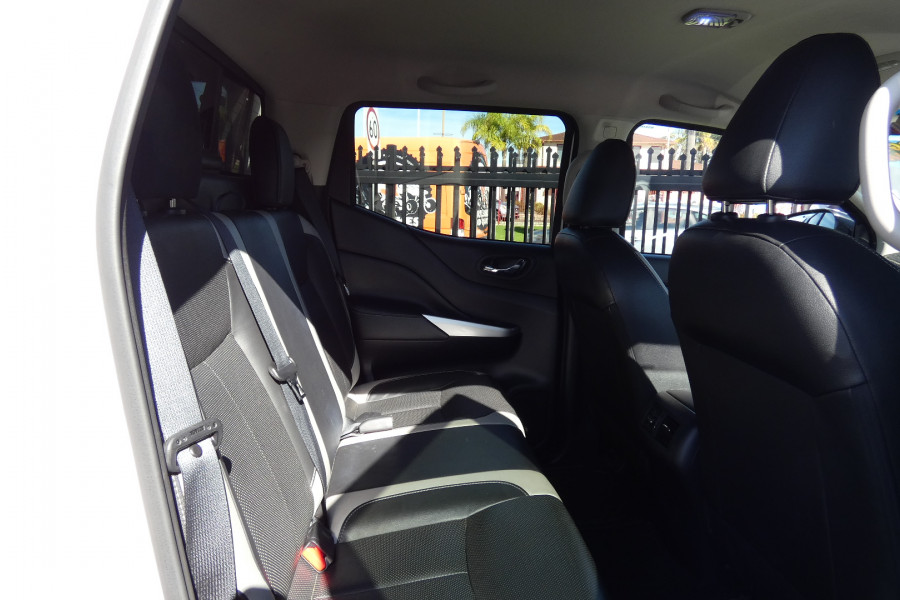 2017 Nissan Navara D23 SERIES II ST 4X4 Ute Image 12