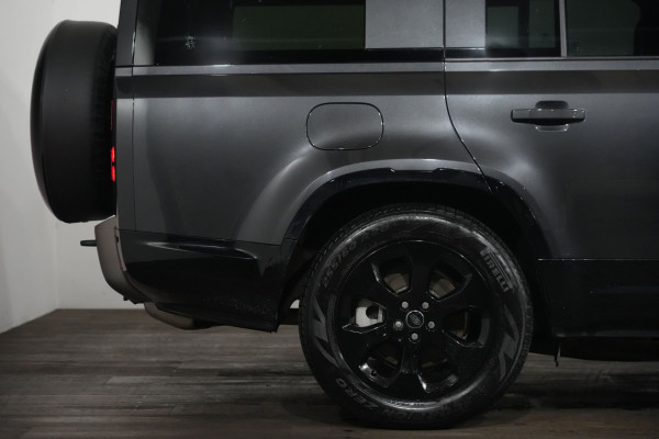 2025 Land Rover Defender L663 130 D350 X-Dynamic SE SUV image 6
