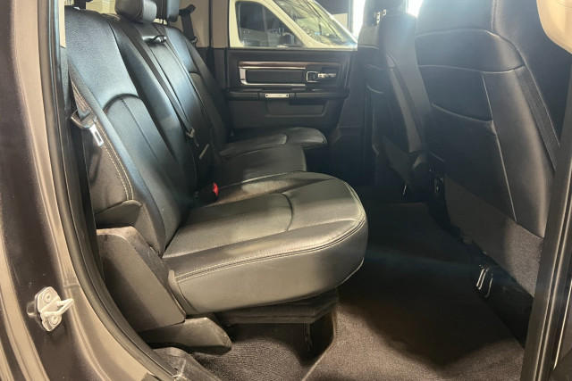 2019 Ram 1500 DS Laramie Ute Image 10