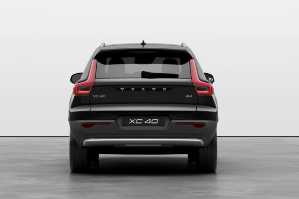 2025 Volvo XC40 XZ Plus B4 SUV Image 4